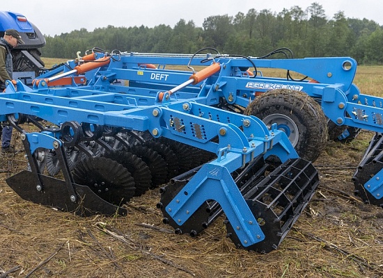 Дисковий лущильник DEFT-6,0 (диск 560мм, квадратна стійка)
